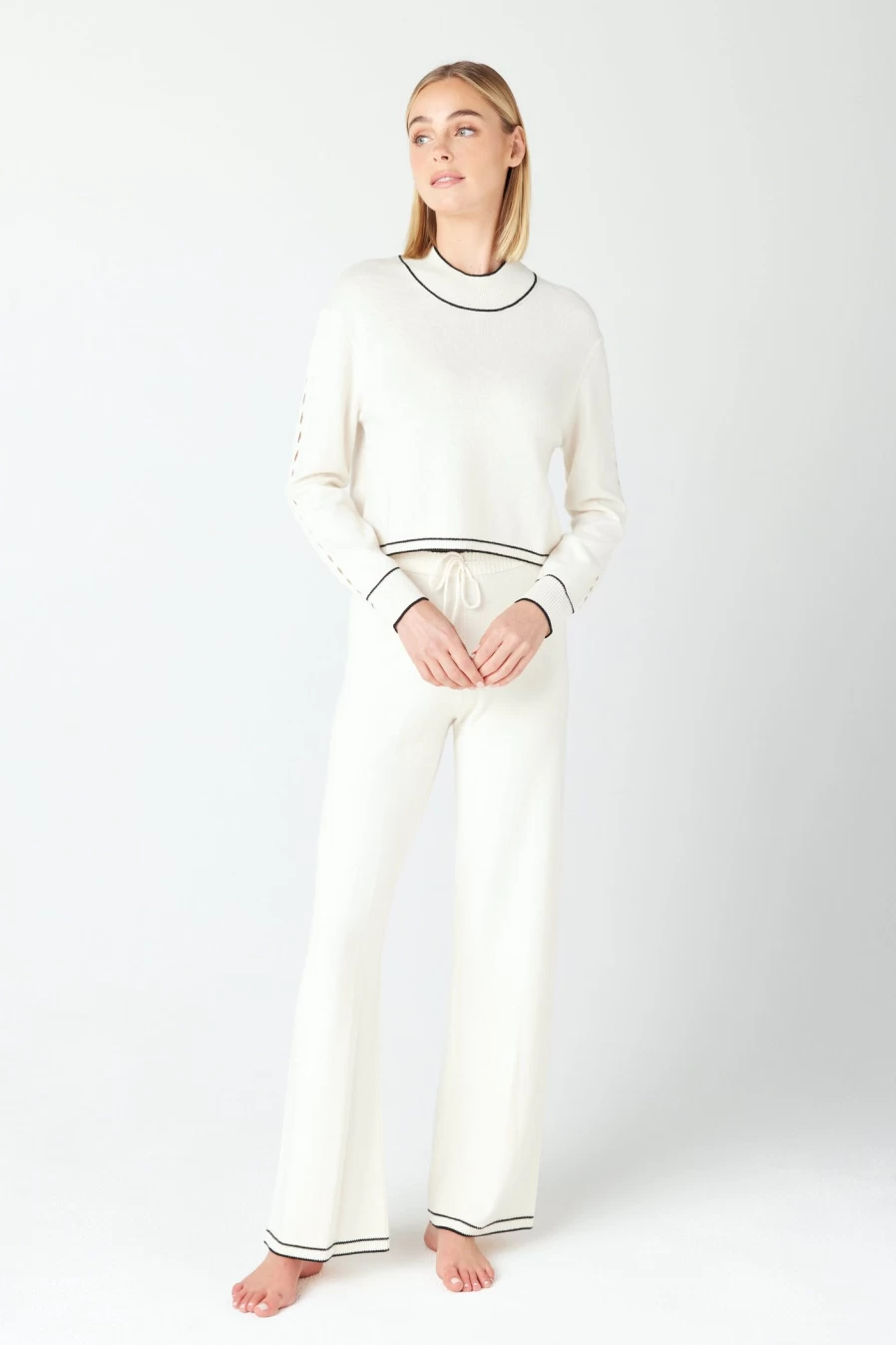 GIGI C Women's Jacqueline Pullover Sweater - Elegant Knit Top for Casual Wear